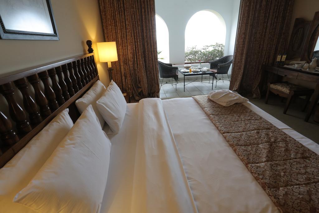 Portemilio Hotel & Resort Dżunija Zewnętrze zdjęcie